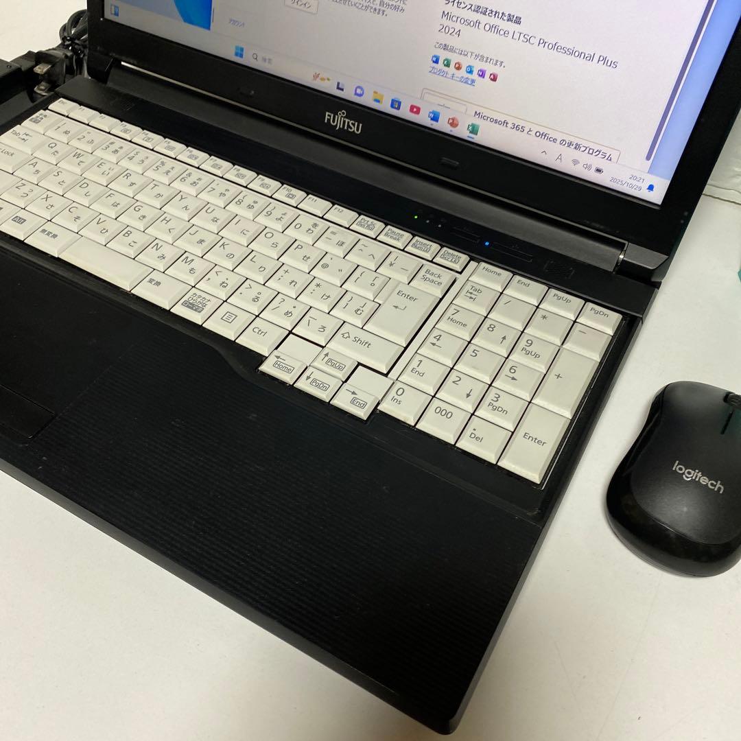 Windows11 オフィス2024年SSD 512GB メモリ16GB 富士通