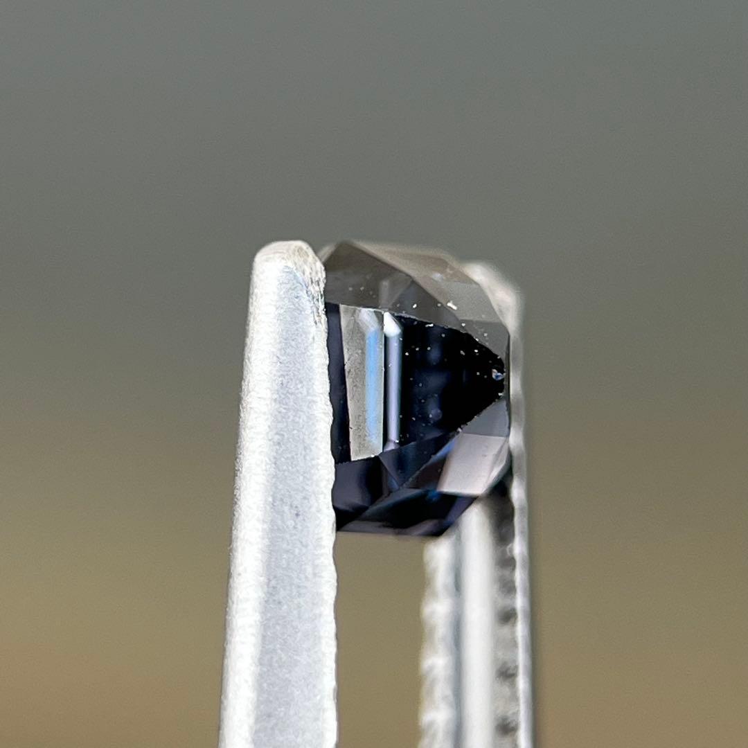 スリランカ産非加熱天然ブルースピネル