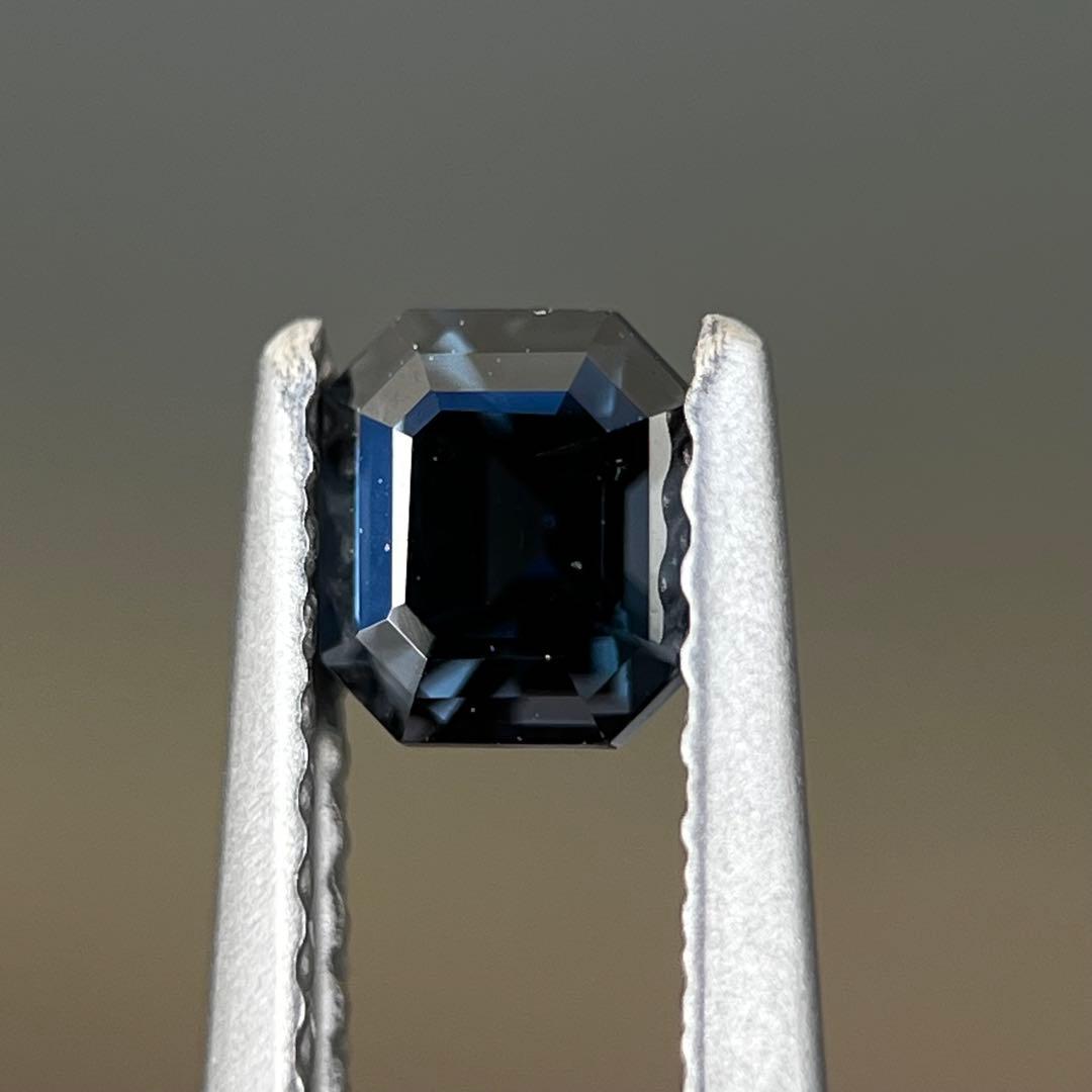 スリランカ産非加熱天然ブルースピネル