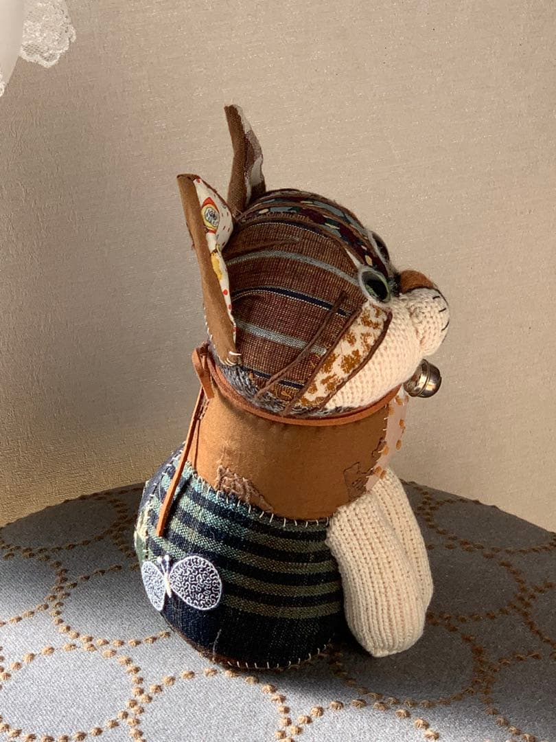 パッチワーク猫のぬいぐるみ