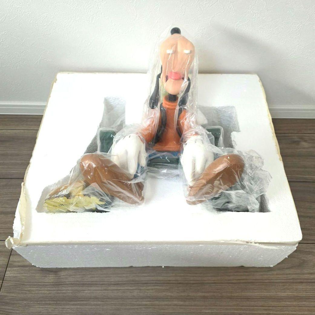 【グーフィー】グーフィー　オン　ベンチ　ビッグフィギュア　箱あり　未使用　希少