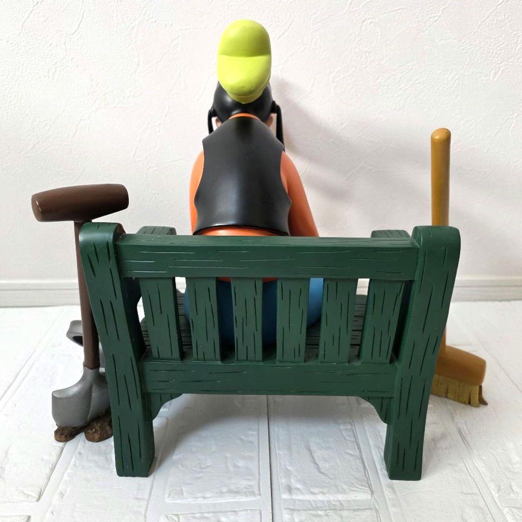 【グーフィー】グーフィー　オン　ベンチ　ビッグフィギュア　箱あり　未使用　希少