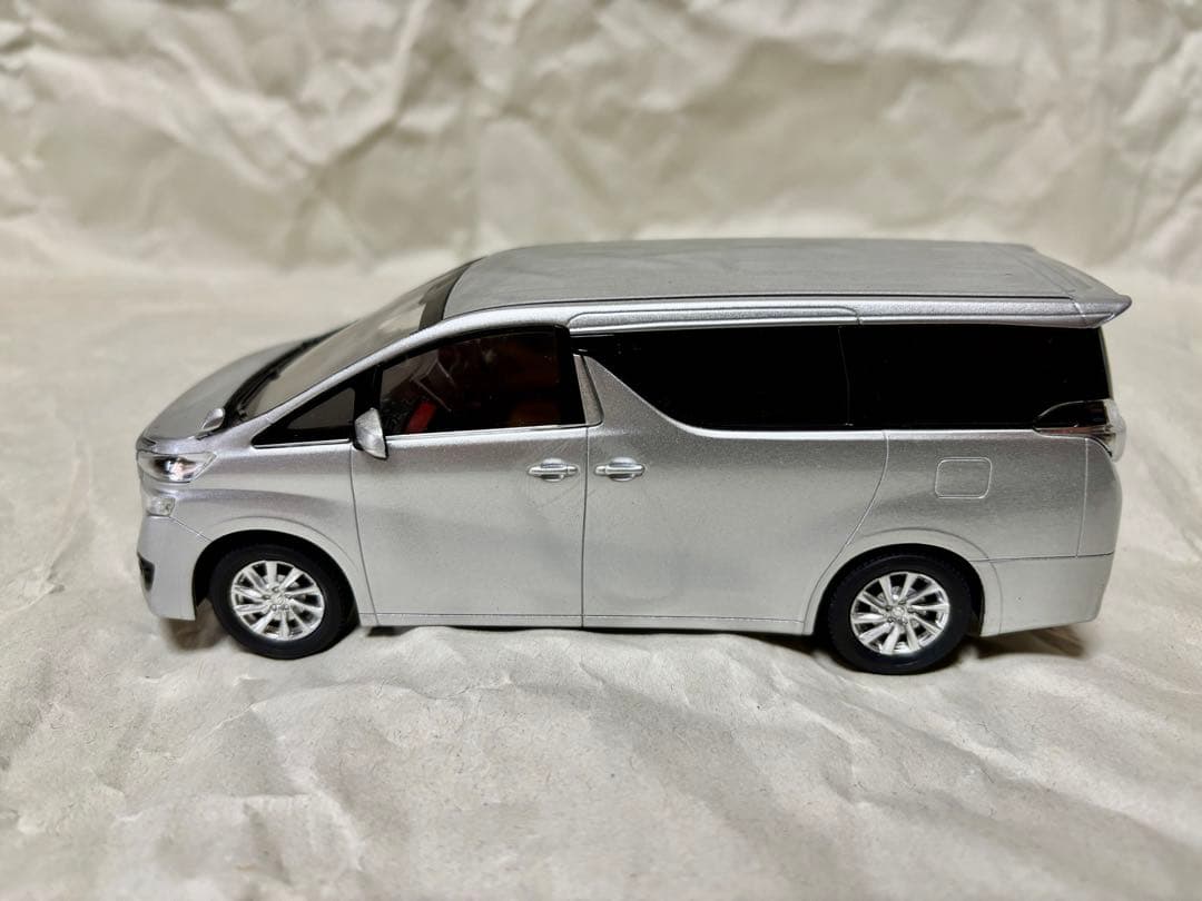 旧型ヴェルファイア カラーサンプル ミニカー シルバーメタリック 専用箱付