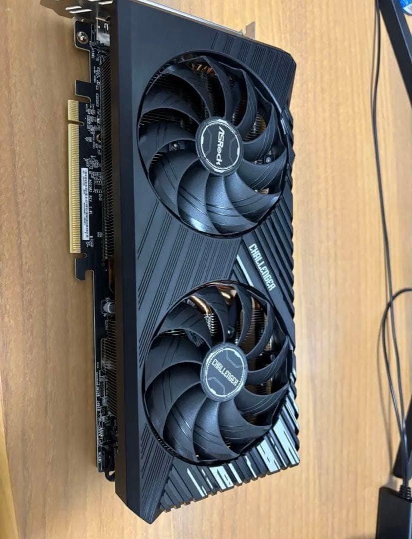 AMD Radeon RX 7800 XT 16GB 美品