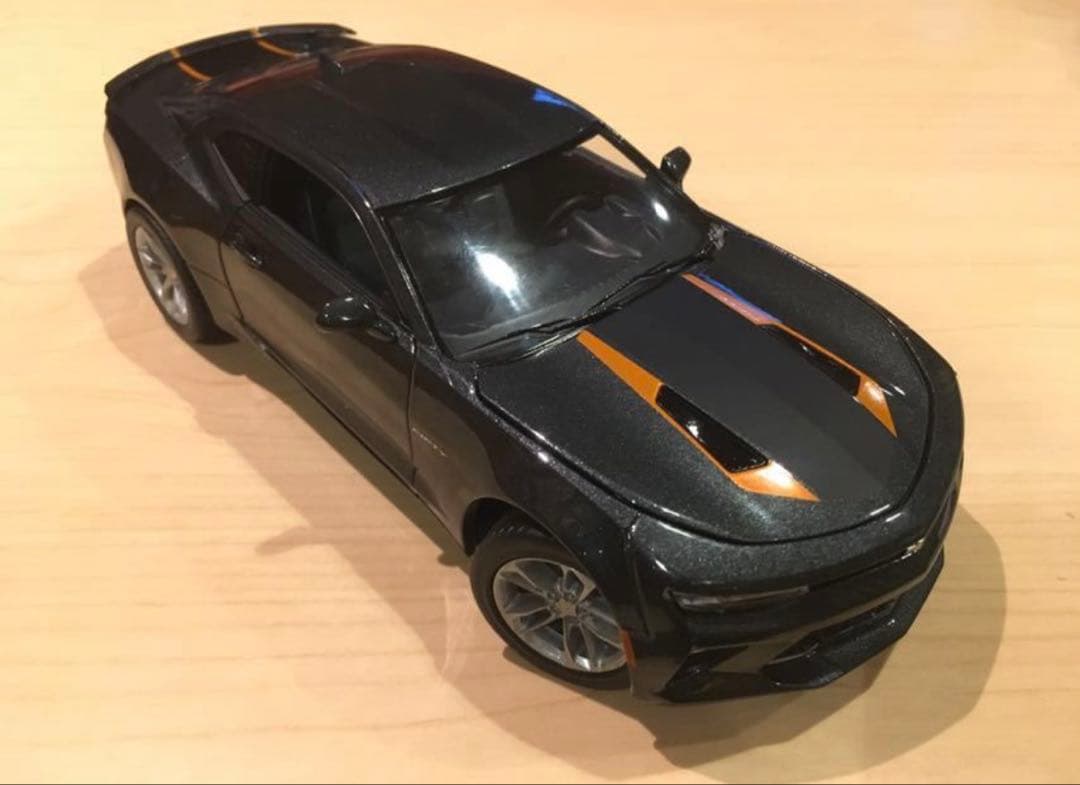 新品 1/24 グリーンライト シボレー カマロ SS 50周年 グレー