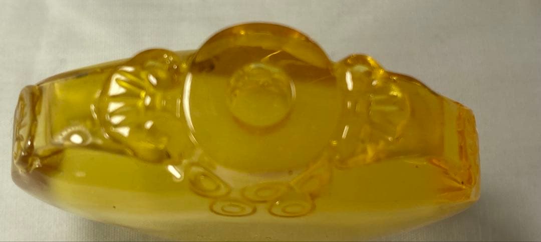 天然琥珀製鼻煙壺 雕刻 アンティーク 置物