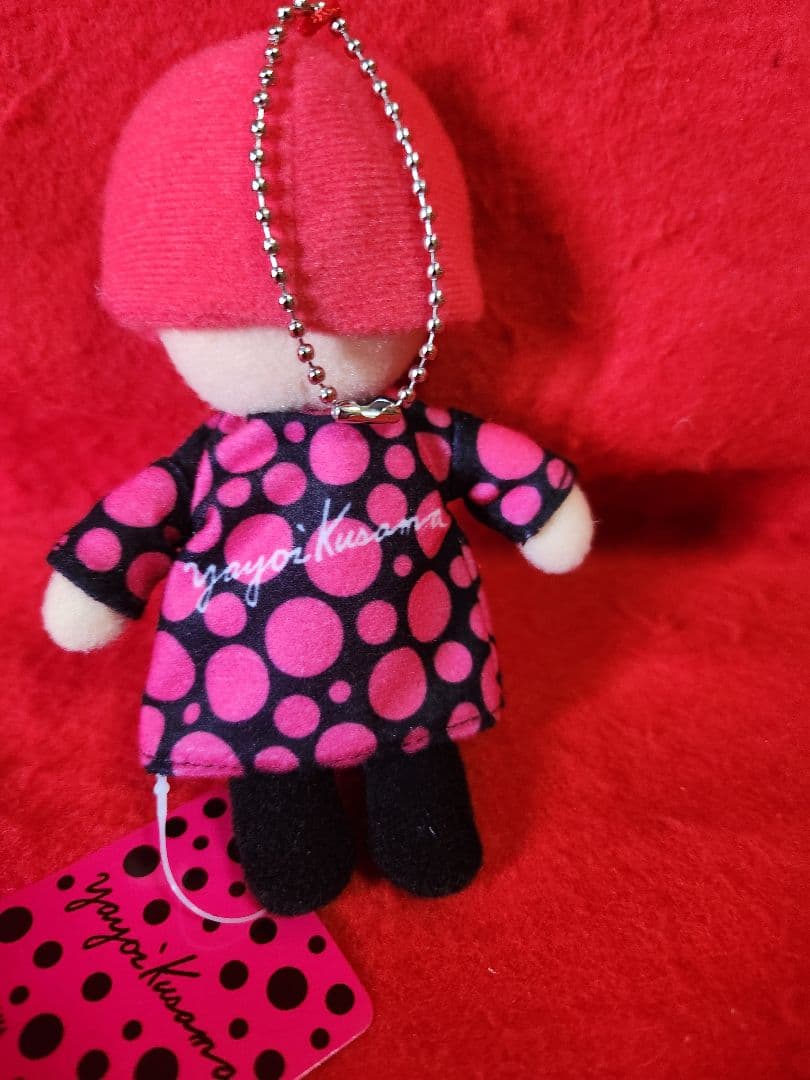草間彌生 YAYOIやよいちゃん　プラッシュ　人形　ストラップ　マスコット