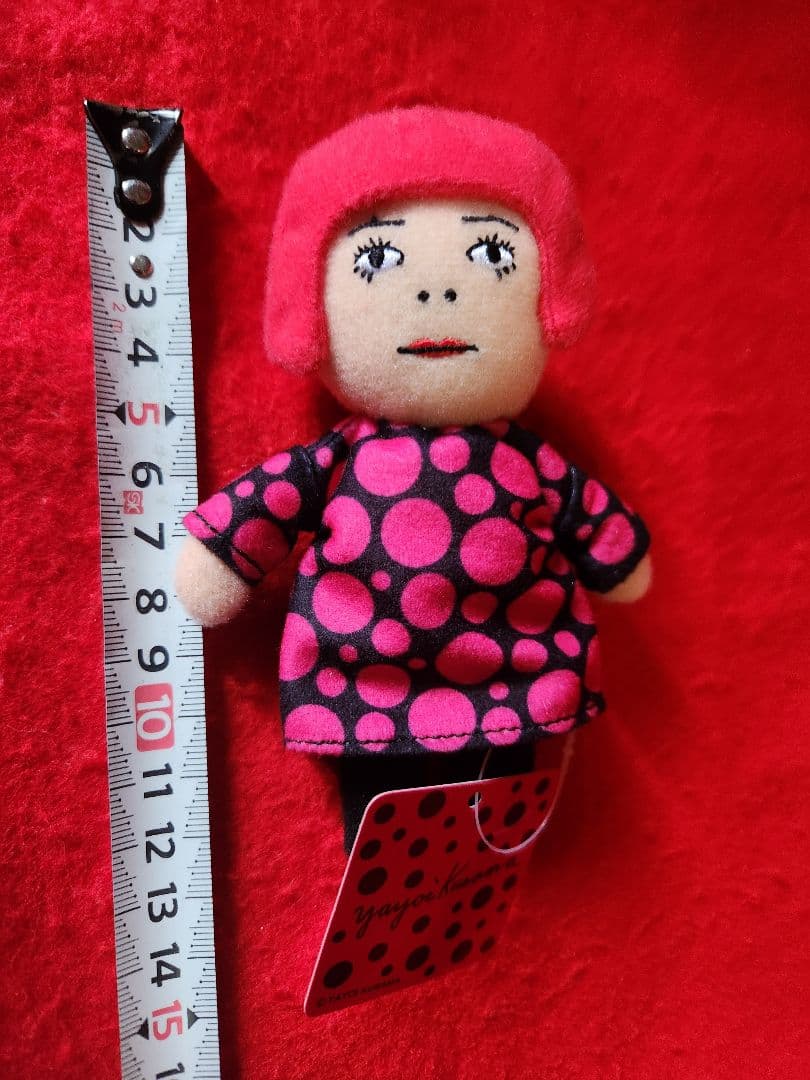 草間彌生 YAYOIやよいちゃん　プラッシュ　人形　ストラップ　マスコット