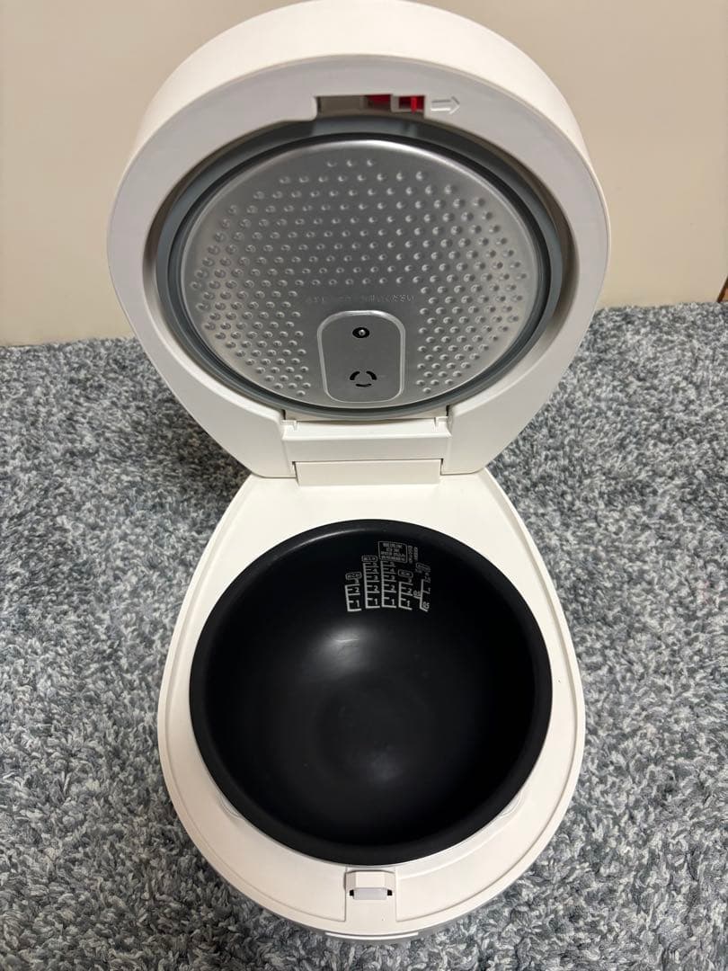 アイリスオーヤマ 炊飯器 5.5合 IH式（RC-IL50)付属品有り