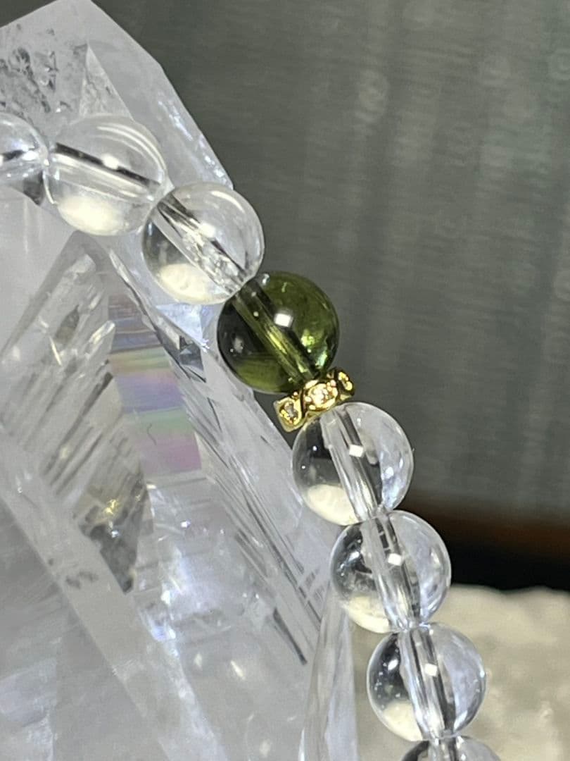 【強い波動で覚醒を促す、宇宙の贈り物】モルダバイトxブラジル産水晶