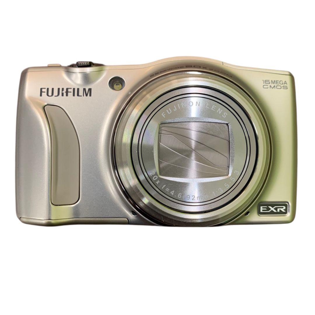 M*様 A9285 FUJIFILM fine pix F800EXR シルバー