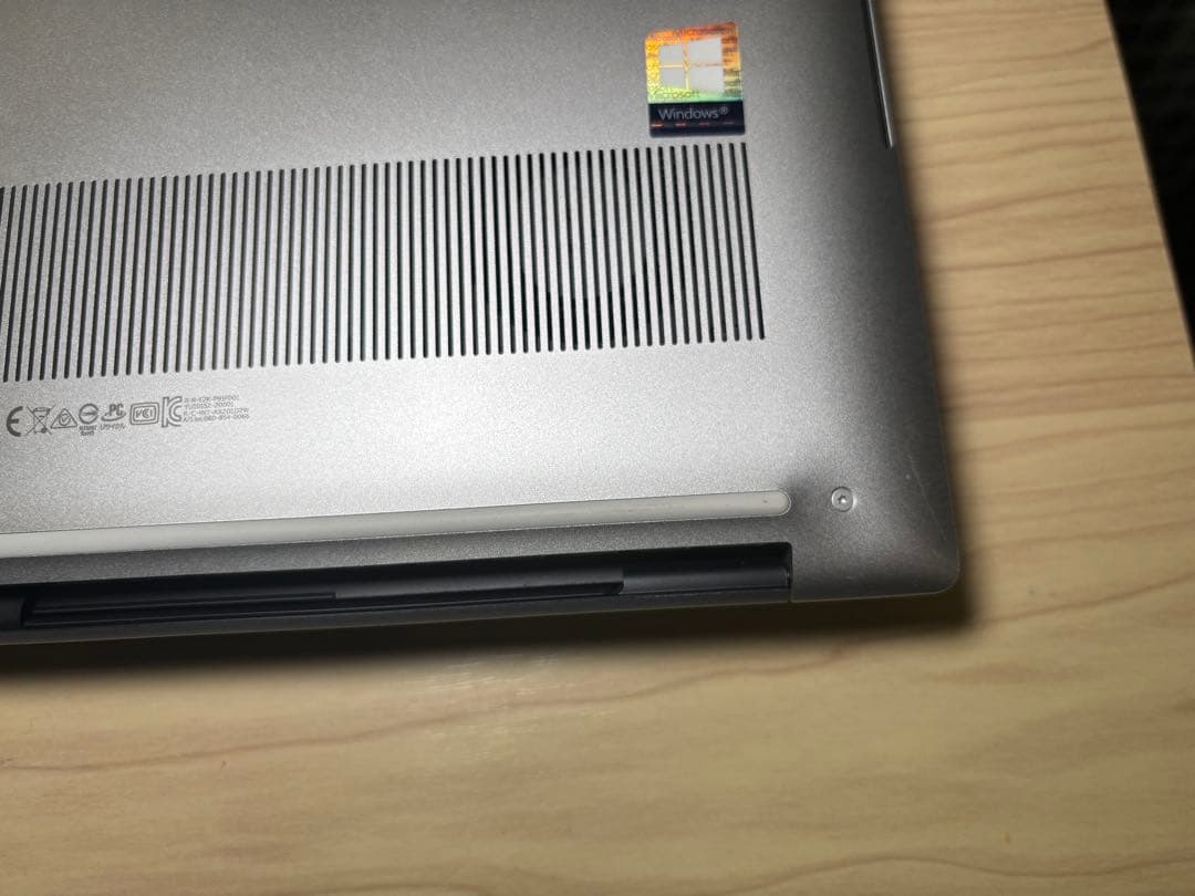 Windowsノート本体 Dell XPS 15 9500 Core i7-10750H 16GB