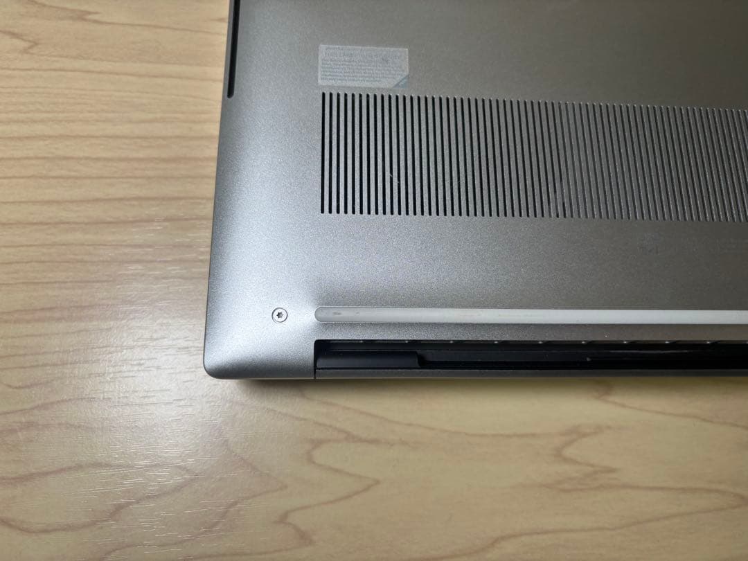 Windowsノート本体 Dell XPS 15 9500 Core i7-10750H 16GB