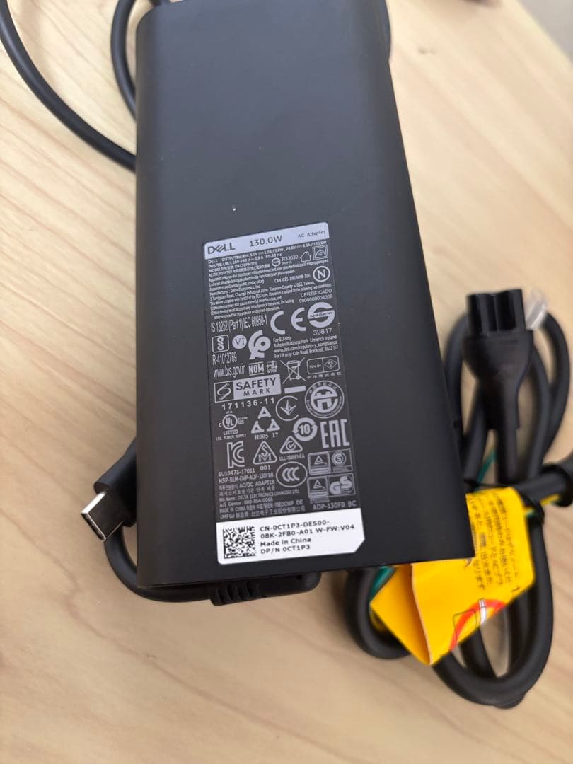 Windowsノート本体 Dell XPS 15 9500 Core i7-10750H 16GB