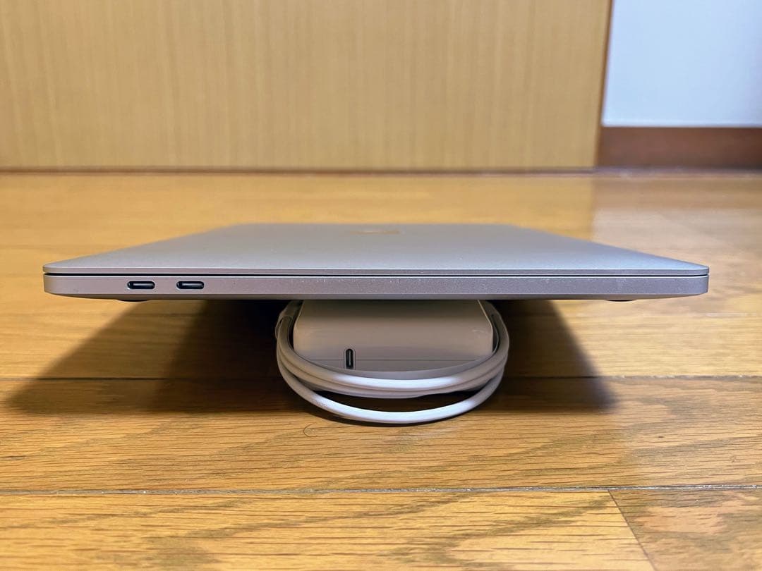 【M2 / 512GB】MacBook Pro 13インチ 動作良好・格安