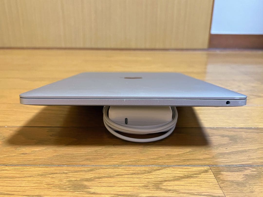 【M2 / 512GB】MacBook Pro 13インチ 動作良好・格安