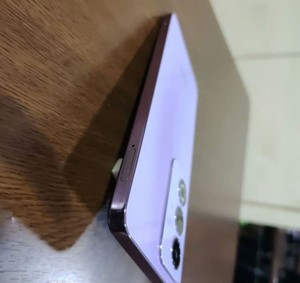 【美品】OPPO A3 5G 国内版SIMフリー