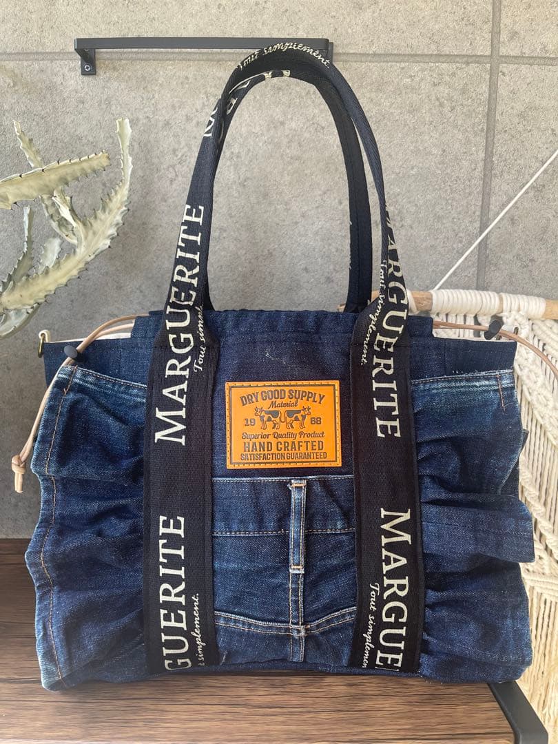 デニムリメイクフリルトートバッグ
