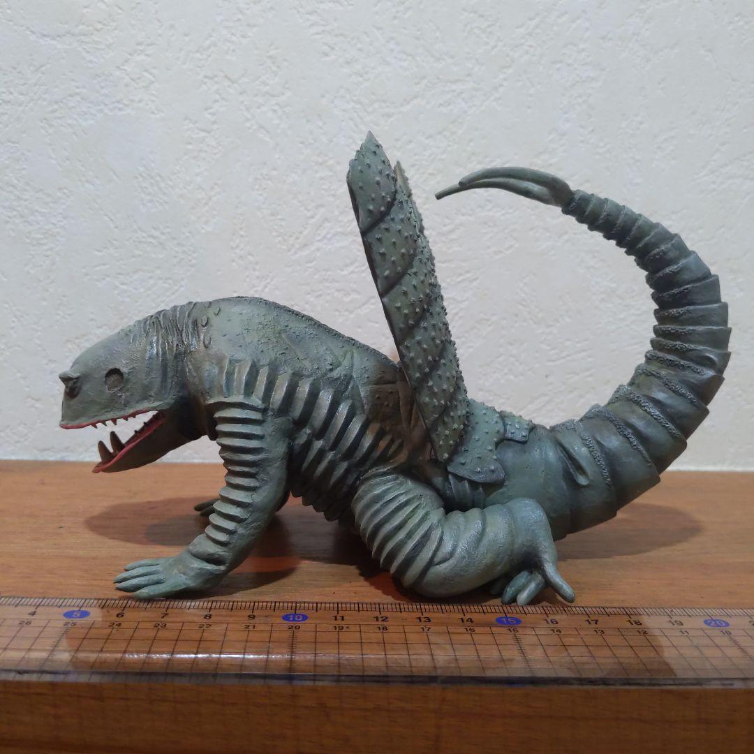 ウルトラマン 毒ガス怪獣 ケムラー レジン製ガレージキット個人製作塗装済 完成品