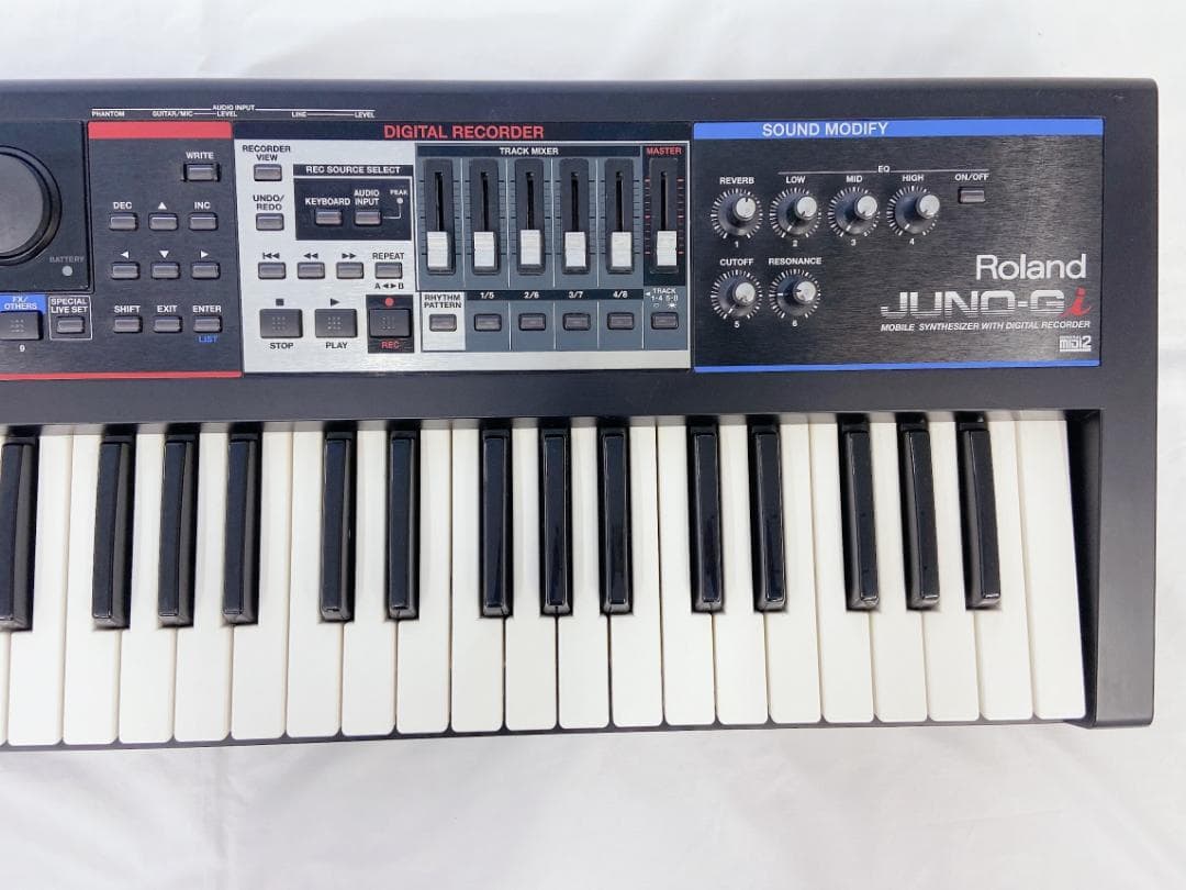 Roland JUNO-Gi シンセサイザー