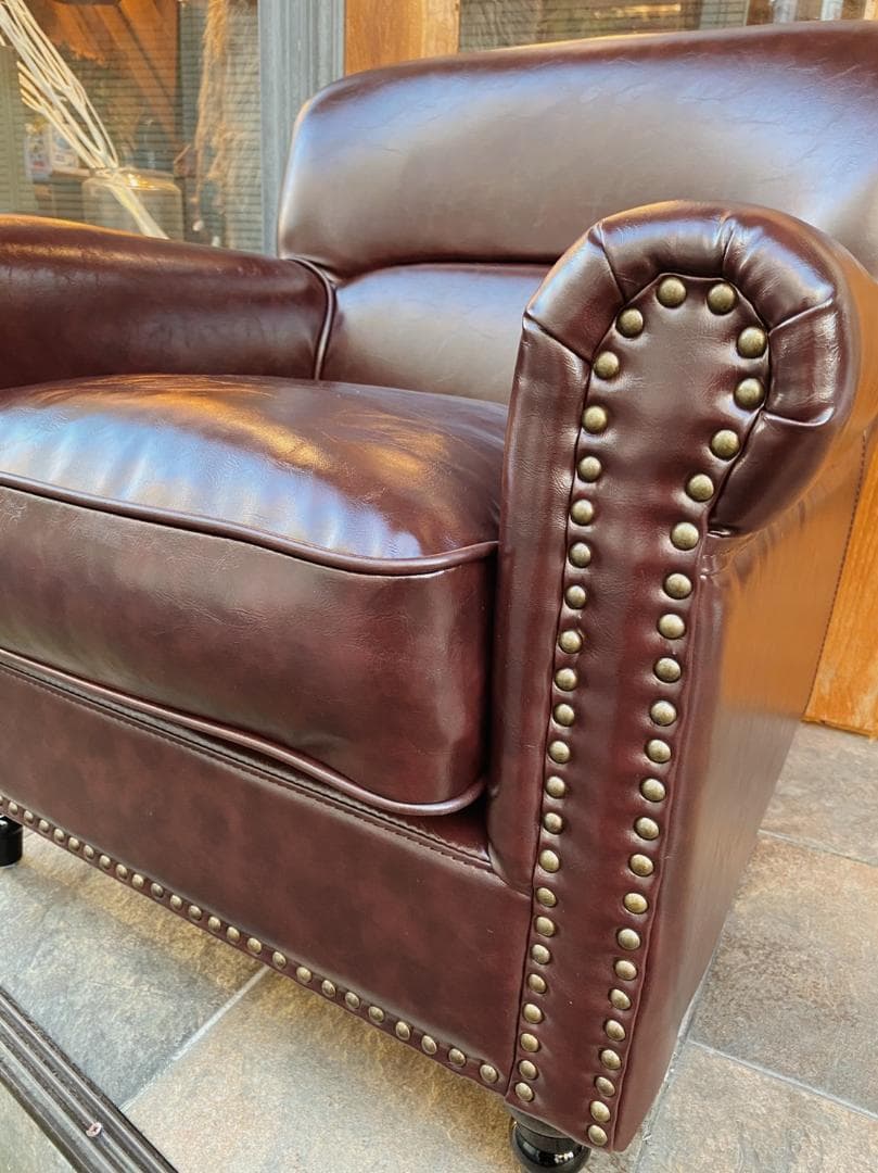 レザーコンパクトチェスターフィールドシングルソファ