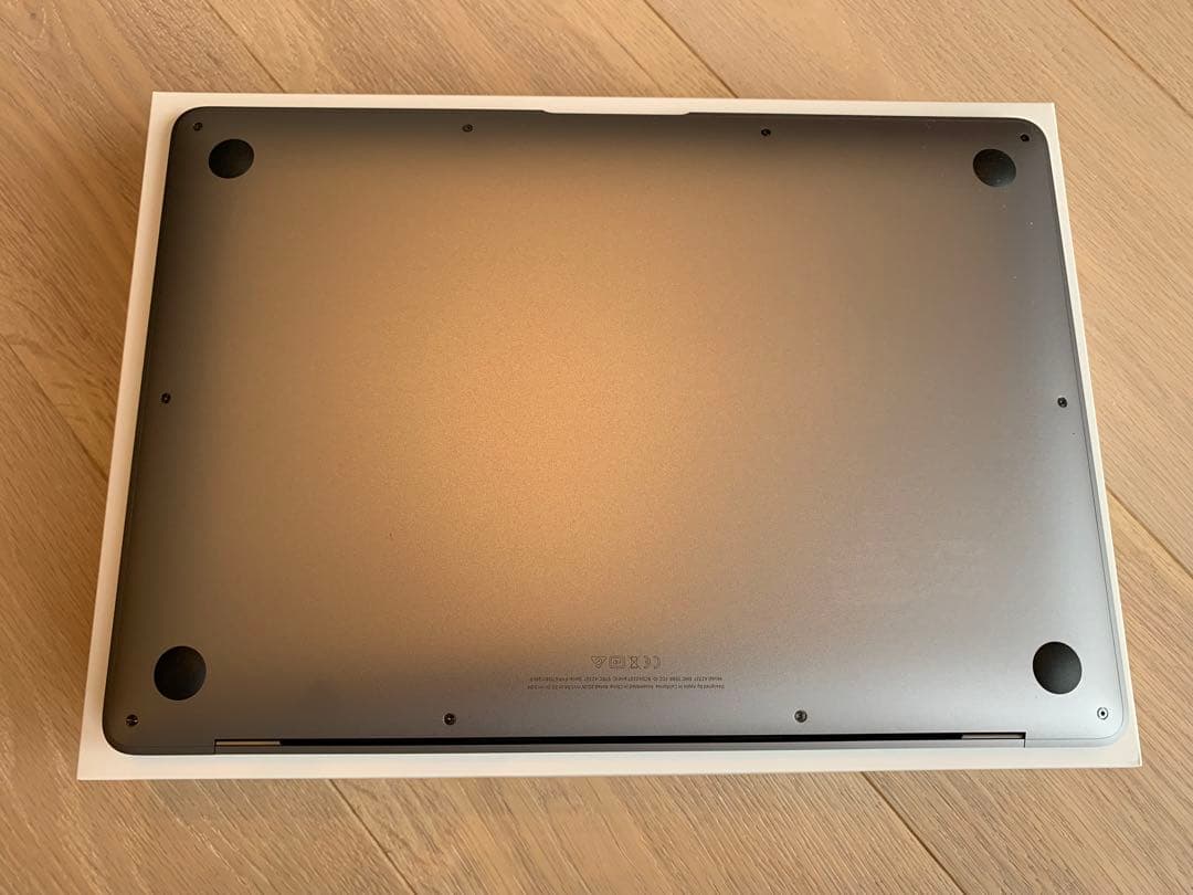 MacBook本体 MacBook Air M1 16G 256G