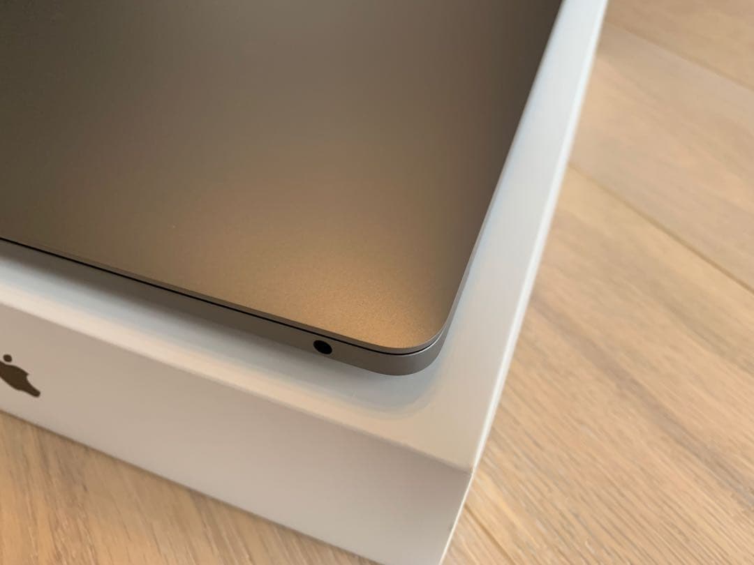 MacBook本体 MacBook Air M1 16G 256G