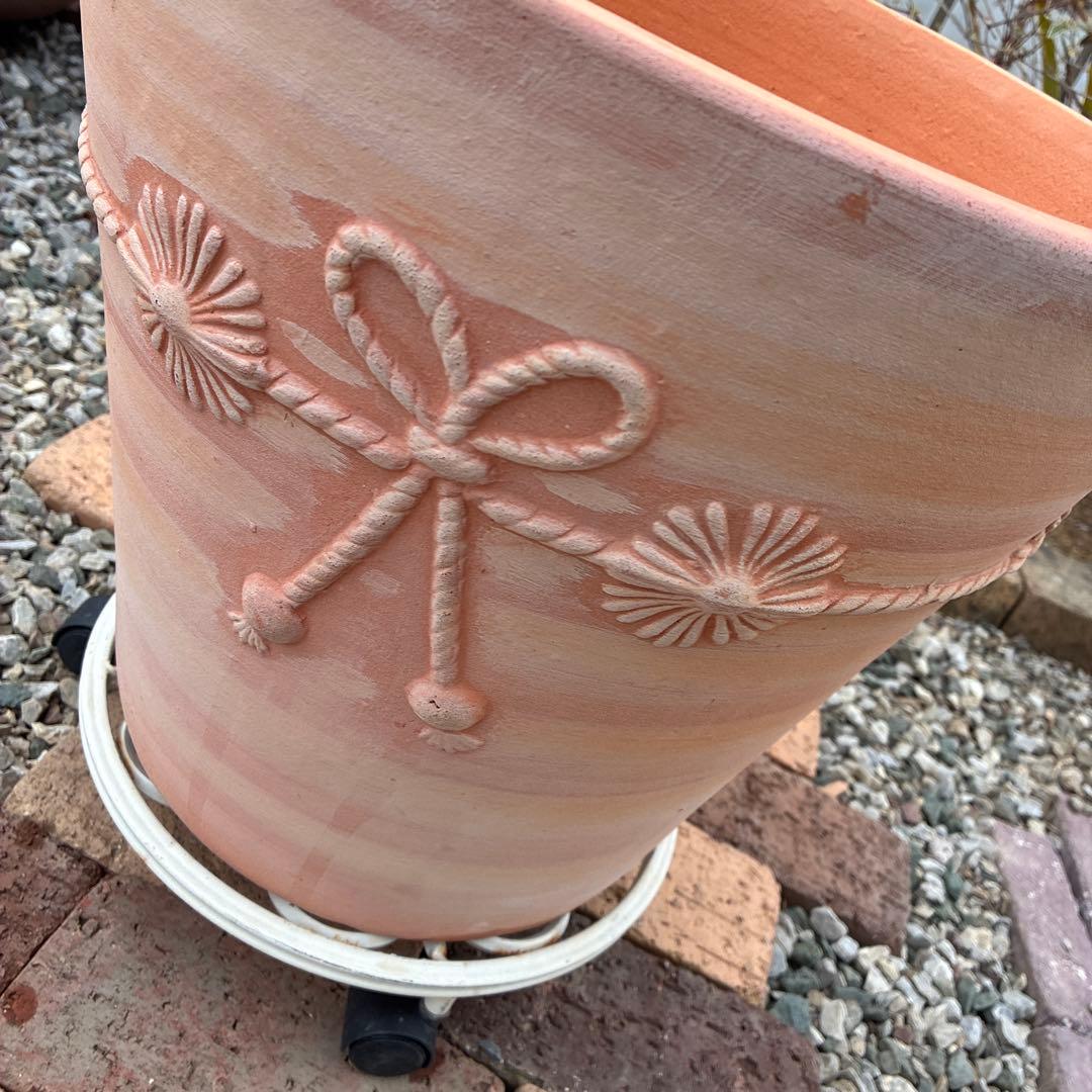 テラコッタ装飾付き 大型12号植木鉢