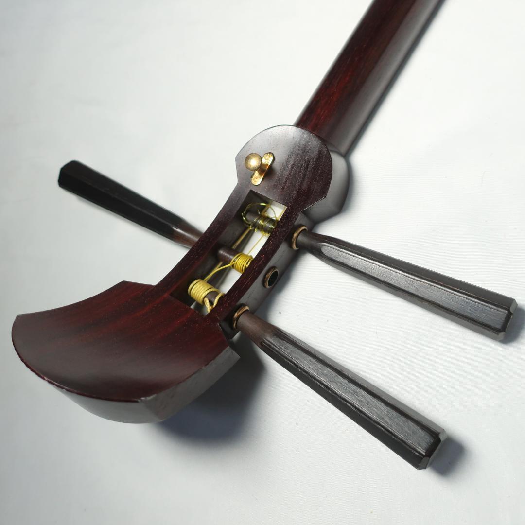 中棹 三味線 トチ 紅木 東触り 撥 ハードケース付 民謡 地唄