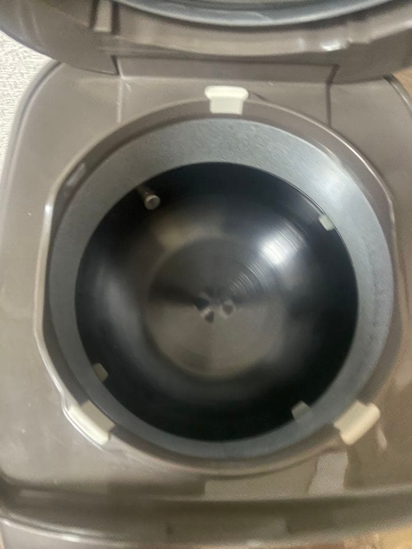 24年製❗象印、IH、豪熱沸騰炊飯器(3合炊き）