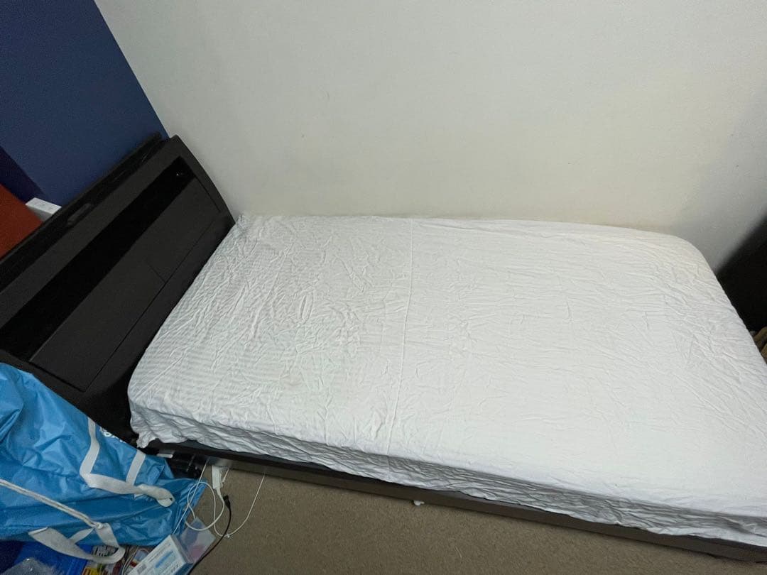 ベッドフレーム Single bed with Hard mattress