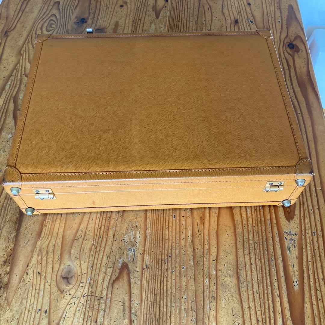 アタッシュケース、イタリアミラノにて購入、ノンブランド