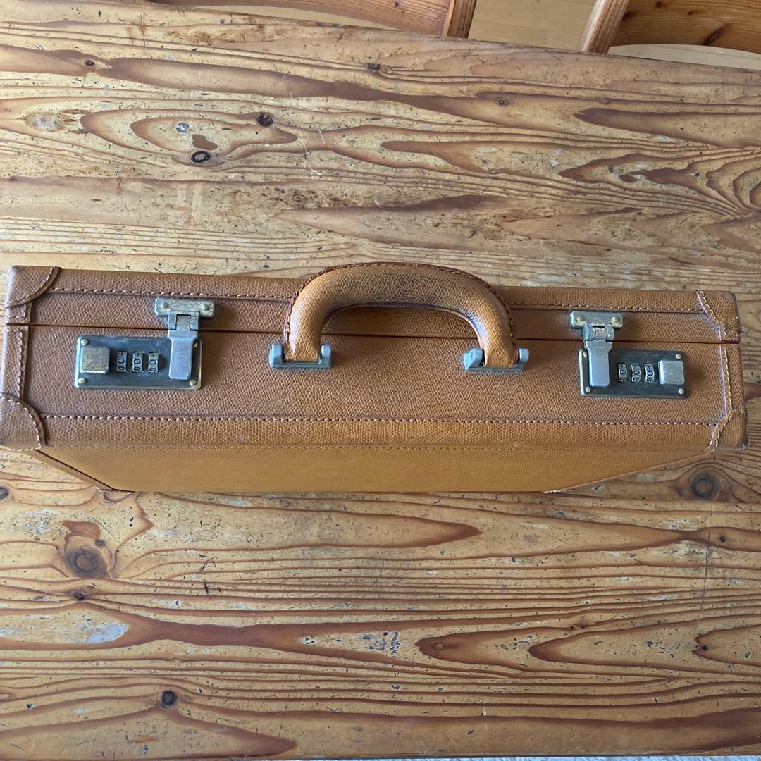 アタッシュケース、イタリアミラノにて購入、ノンブランド