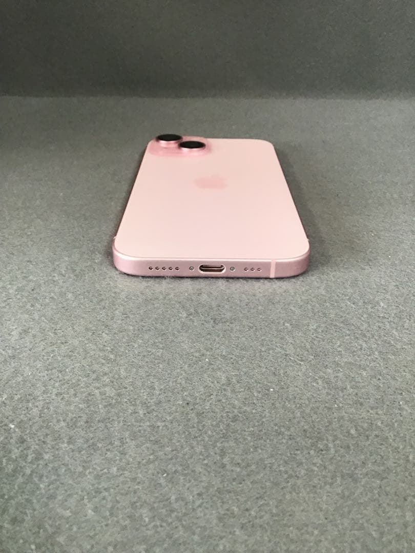 ほぼ新品　SIMフリー　iPhone15 128GB ピンク色　【限定保証有り】