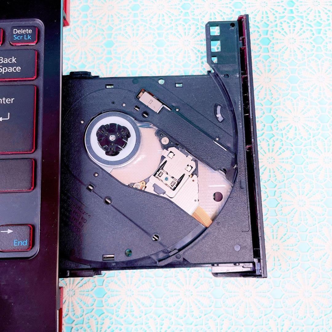 迷ったらコレ‼️タッチパネル✨️小型軽量！赤ノートパソコン快適SSD✨️カメラ付き薄型