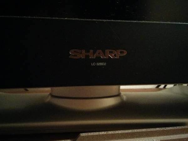 AQUOS 32型 正常です。リモコン付きです。