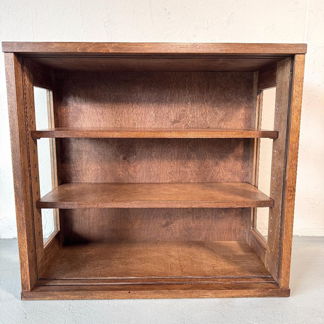 キャビネット　天然木　樺材　オイル仕上げ　ガラス　レトロ　水屋箪笥