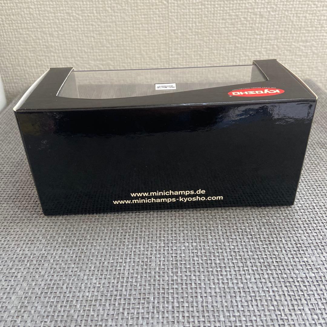 ミニチャンプス  635CSi 1982-87 白 京商15周年記念モデル