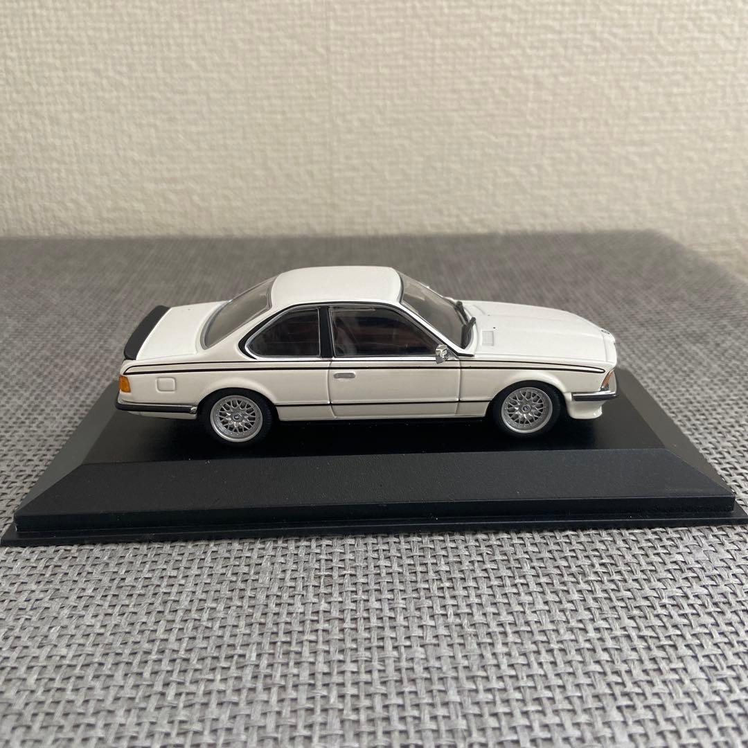 ミニチャンプス  635CSi 1982-87 白 京商15周年記念モデル