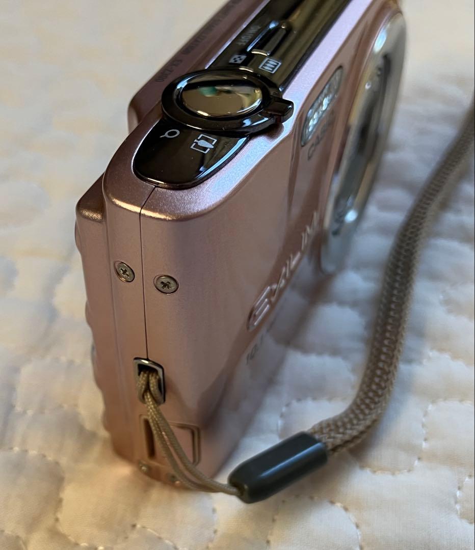 デジタルカメラ　CASIO EXILIM EX-Z300 ジャンク品