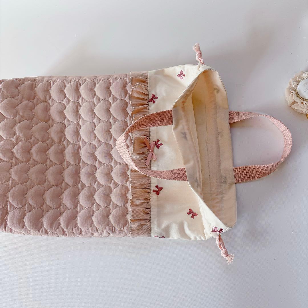 かほ様　ハート　キルト　レッスンバッグ　上履き袋　ヌビ　りぼん　刺繍生地