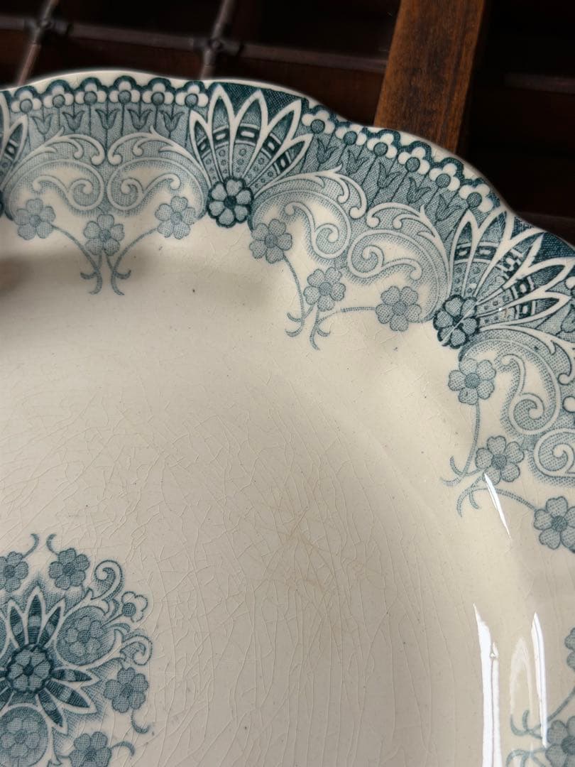 ⚫︎フランスアンティーク⚫︎ショワジールロワ 小花フリル花びら深青プレート 皿