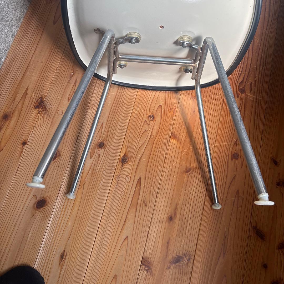 イームズ　シェルチェア　ハーマンミラー