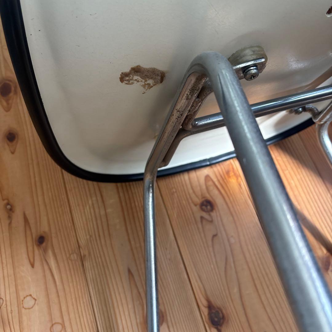 イームズ　シェルチェア　ハーマンミラー