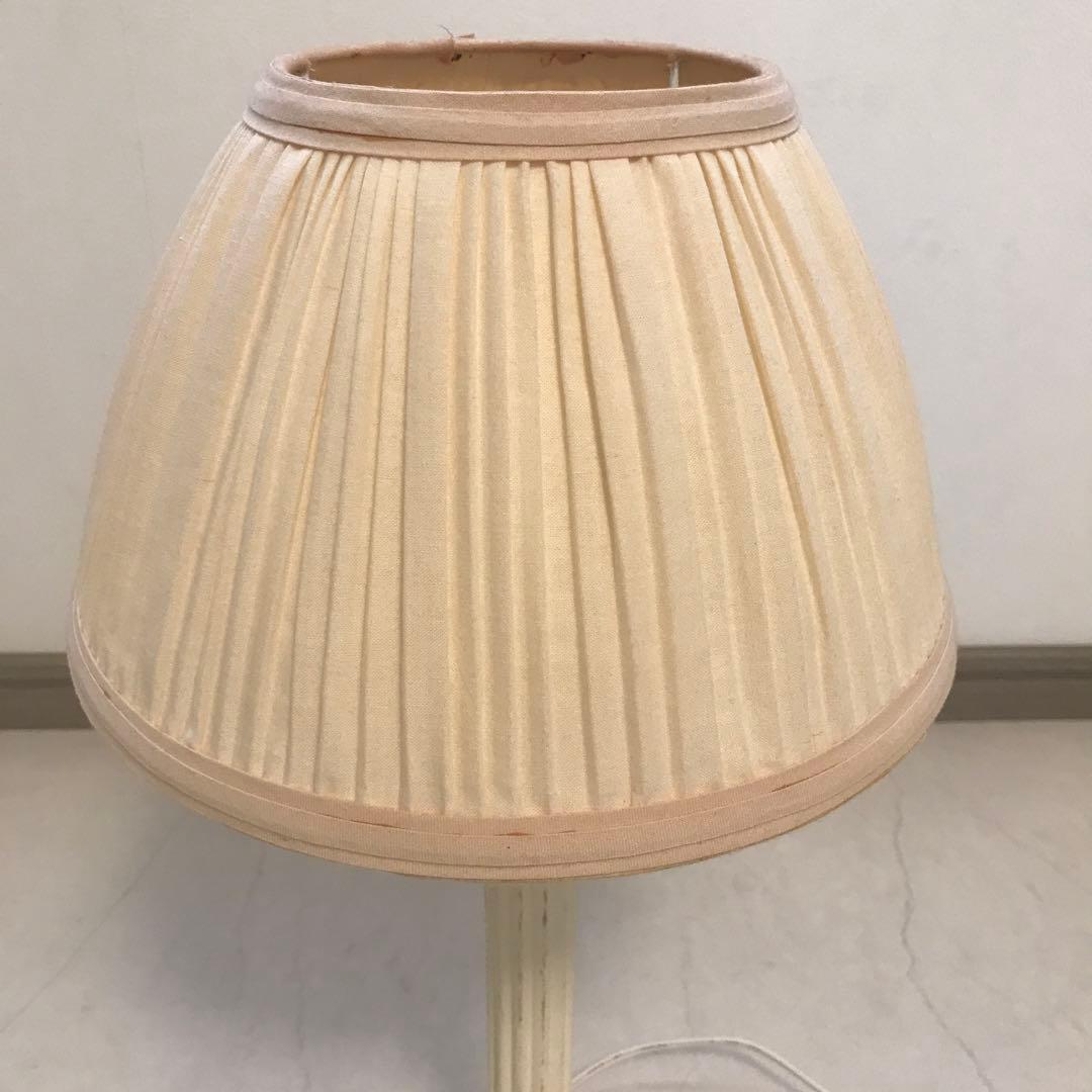 コントワール・ドゥ・ファミーユ　テーブルランプ