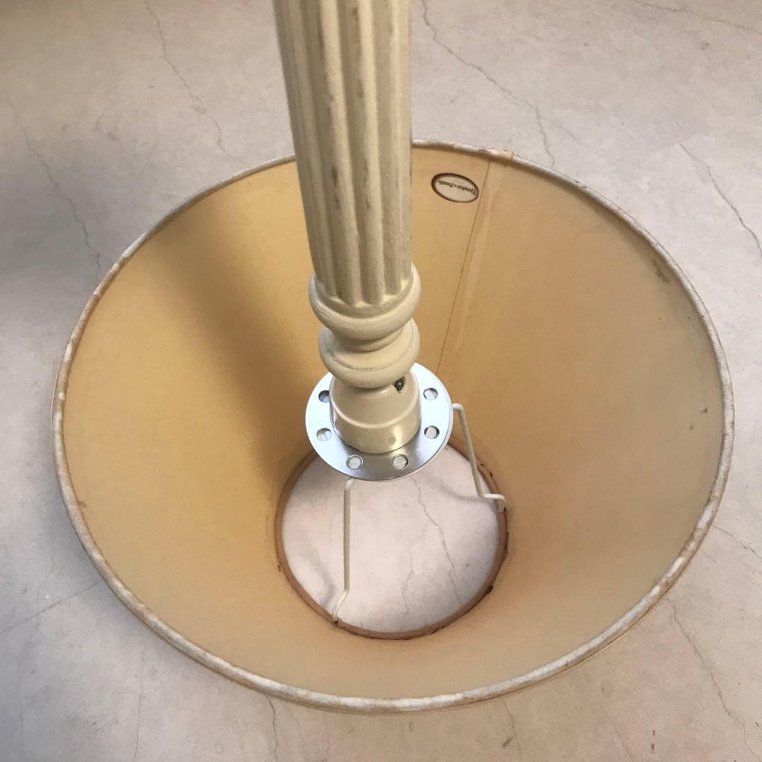 コントワール・ドゥ・ファミーユ　テーブルランプ