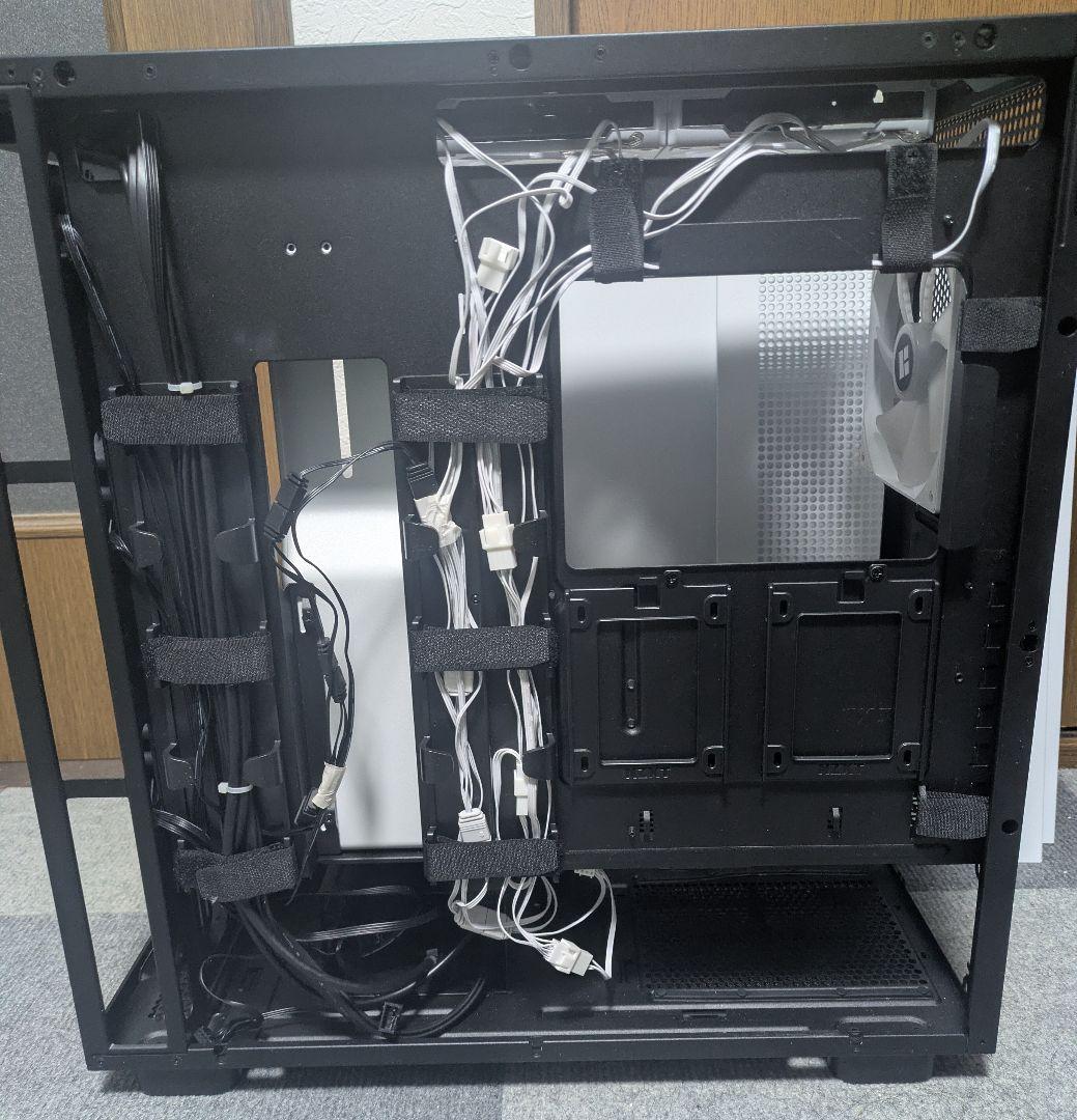 NZXT H7 flow ブラックホワイト