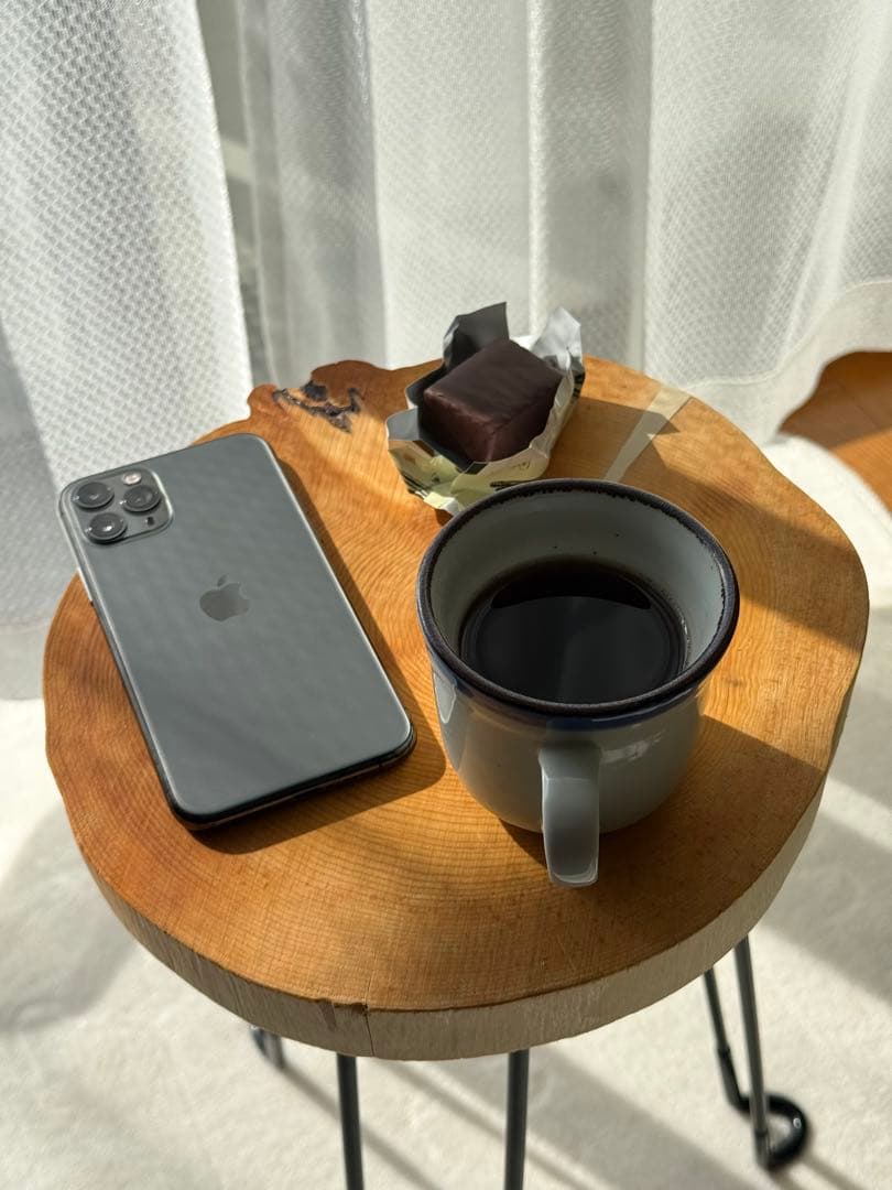 ミニ　コーヒーテーブル　サイドテーブル　天然木　一枚板(k015)一点もの