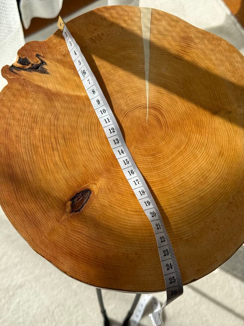 ミニ　コーヒーテーブル　サイドテーブル　天然木　一枚板(k015)一点もの