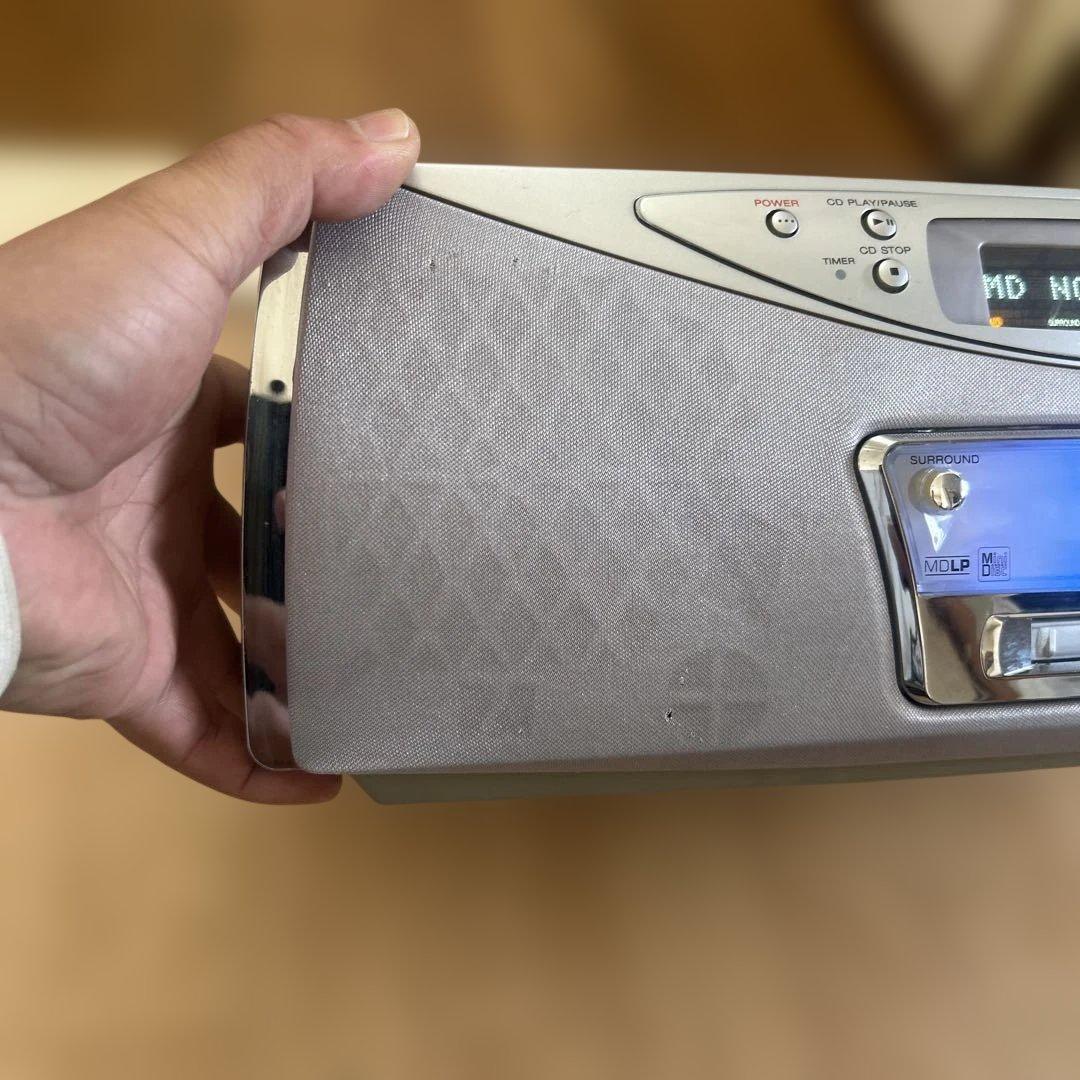 稼働品SHARP CD・MD・ラジオ 本体とリモコン付き